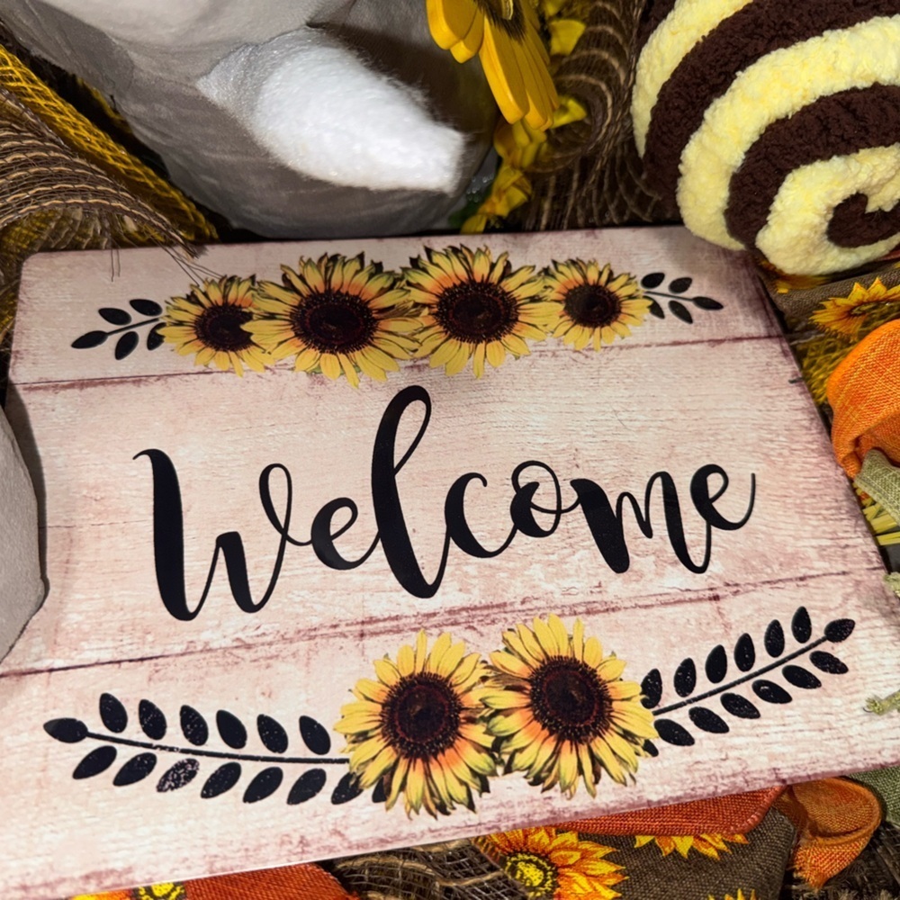 π Vintage One-of-a-Kind Elephant Fall Welcome Wreath β Handmade Decor - Picture 8 of 14
